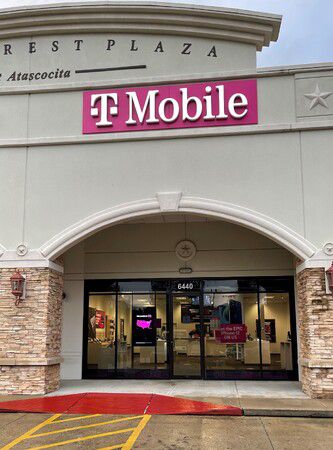 Exterior photo of T-Mobile Store at Atascocita & FM 1960, Humble, TX