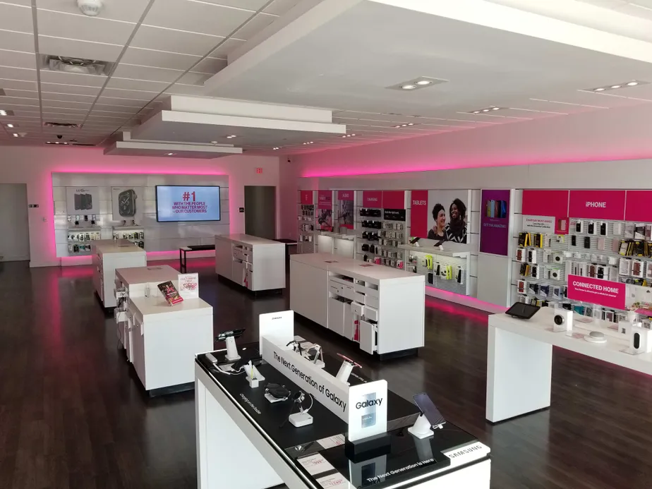 Interior photo of T-Mobile Store at Fm 518 & Hwy 288, Pearland, TX