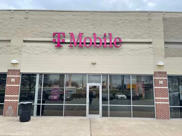 Exterior photo of T-Mobile store at Interstate 35 & Louis Henna Blvd, Round Rock, TX