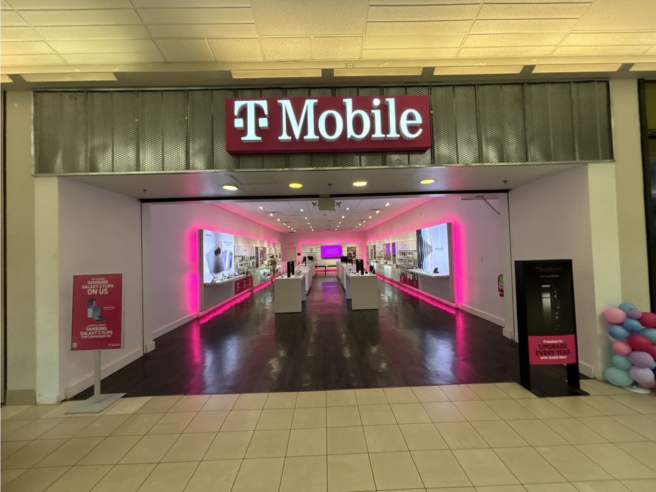 Exterior photo of T-Mobile Store at Stroud Mall, Stroudsburg, PA