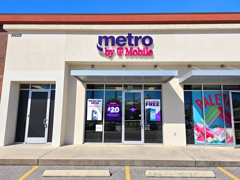 Metro by T-Mobile 10029 San Pedro Ave - 10029 San Pedro Ave 
