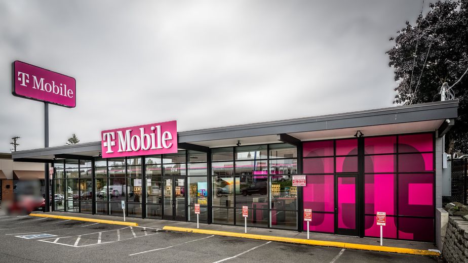 Exterior photo of T-Mobile Store at 6th & Pearl, Tacoma, WA