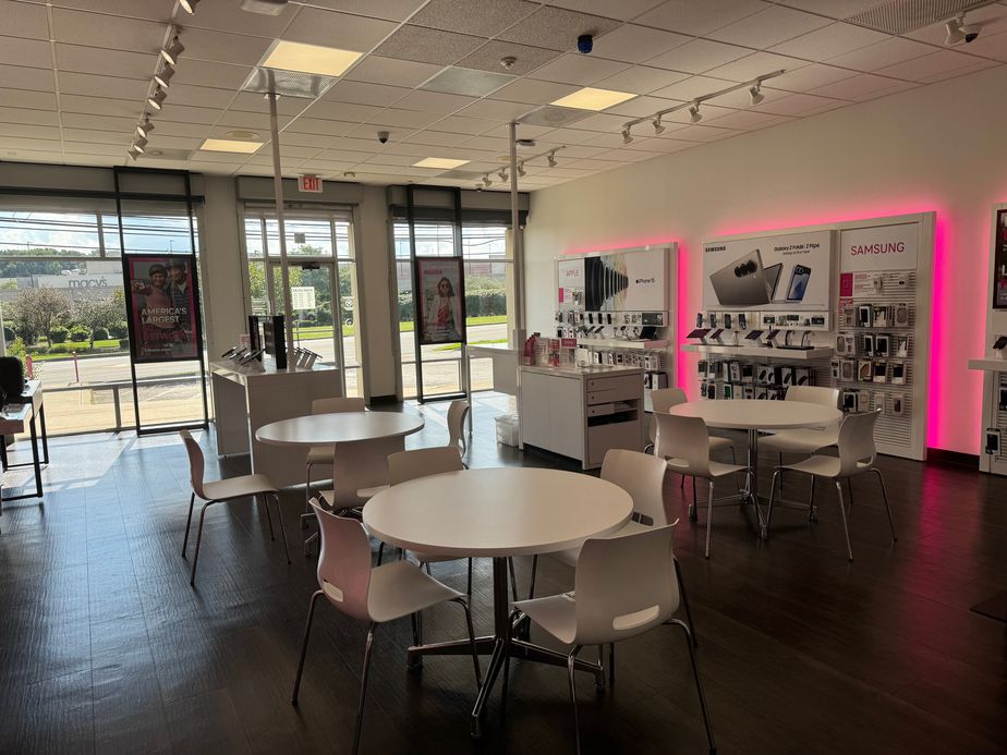 Interior photo of T-Mobile Store at Parsonage Road, Edison, NJ