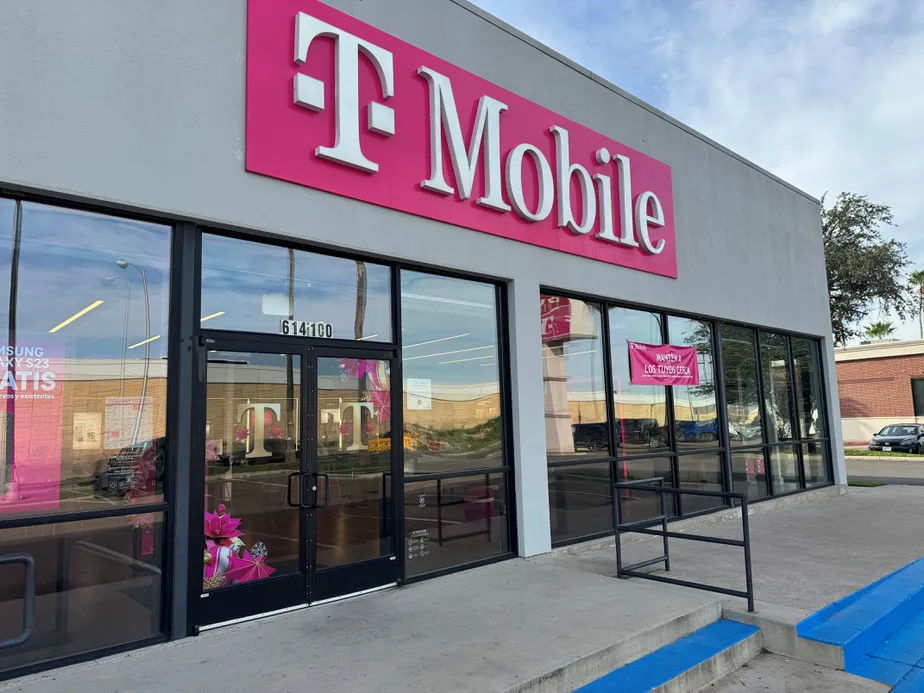  Exterior photo of T-Mobile Store at E Expressway 83 & S Mccoll Rd, McAllen, TX 