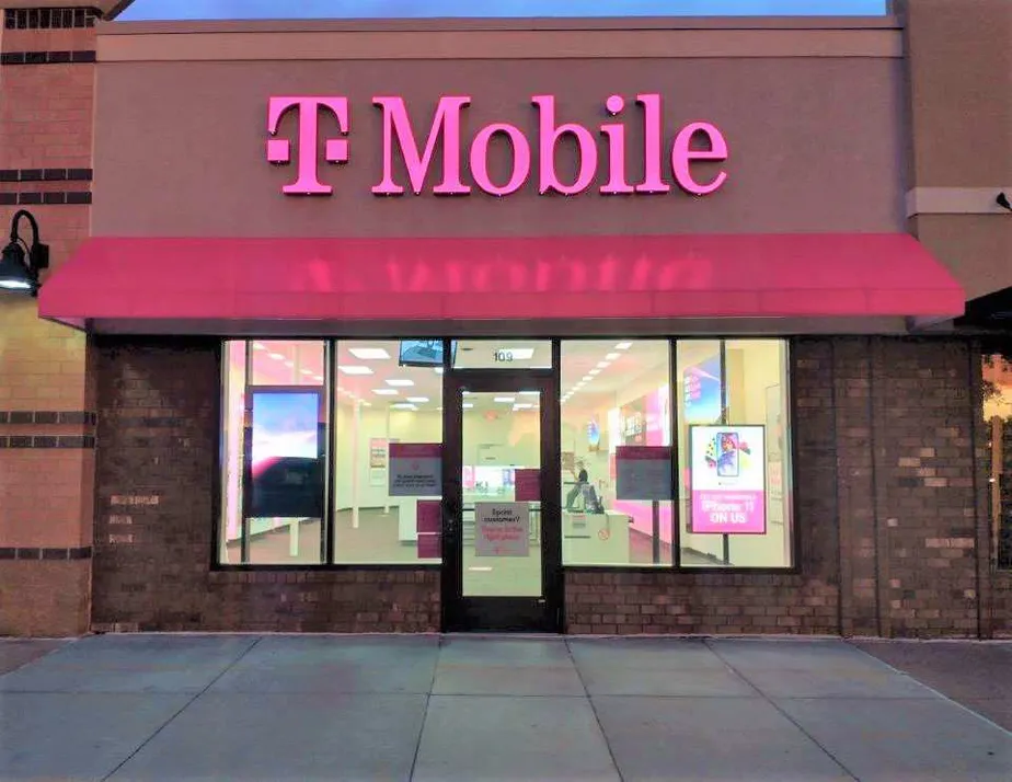 Exterior photo of T-Mobile store at Willow Bend & Bass Lake Rd, Crystal, MN