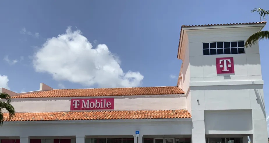 Exterior photo of T-Mobile Store at Okeechobee Blvd & Frank St, West Palm Beach, FL