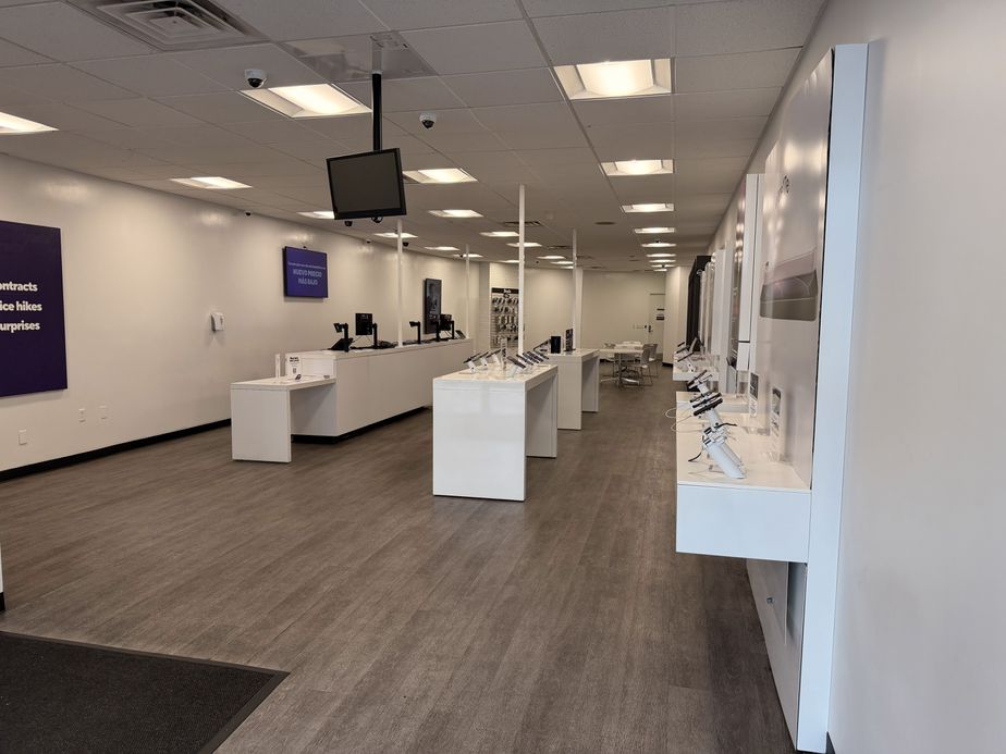 Metro by T-Mobile 150 Market Street - 150 Market Street 