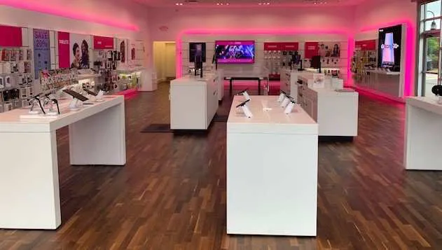 Interior photo of T-Mobile Store at US 441 & Spring Harbor Blvd, Eustis, FL