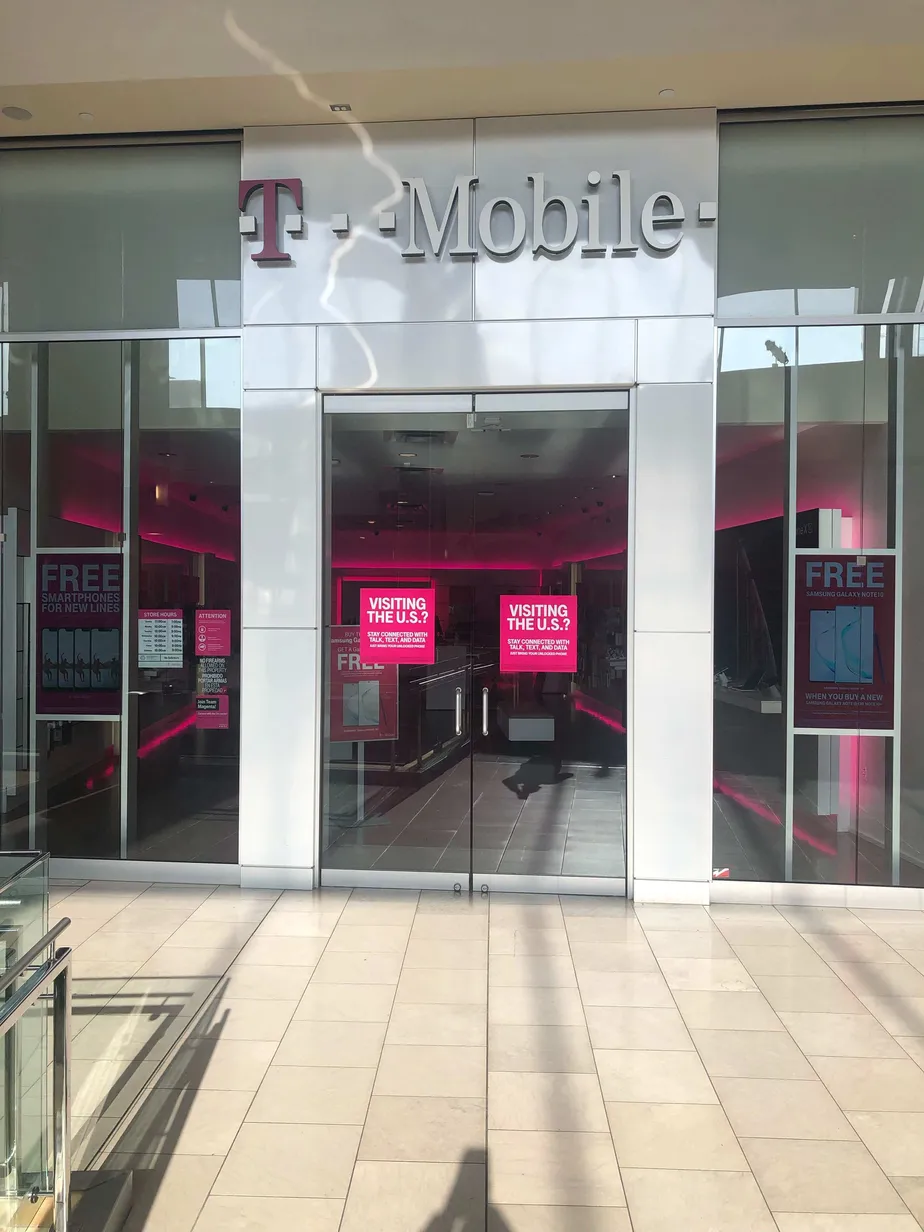 Exterior photo of T-Mobile store at Houston Galleria 2, Houston, TX