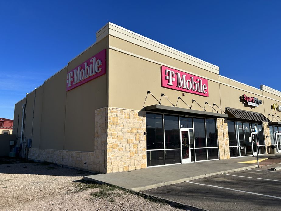Exterior photo of T-Mobile Store at Hwy 191 & Loop 338, Odessa, TX