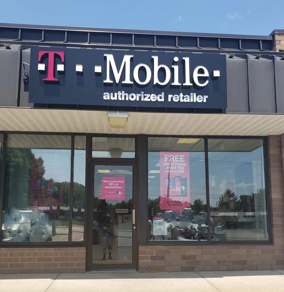 Exterior photo of T-Mobile store at Beckley Rd & Capital Ave, Battle Creek, MI