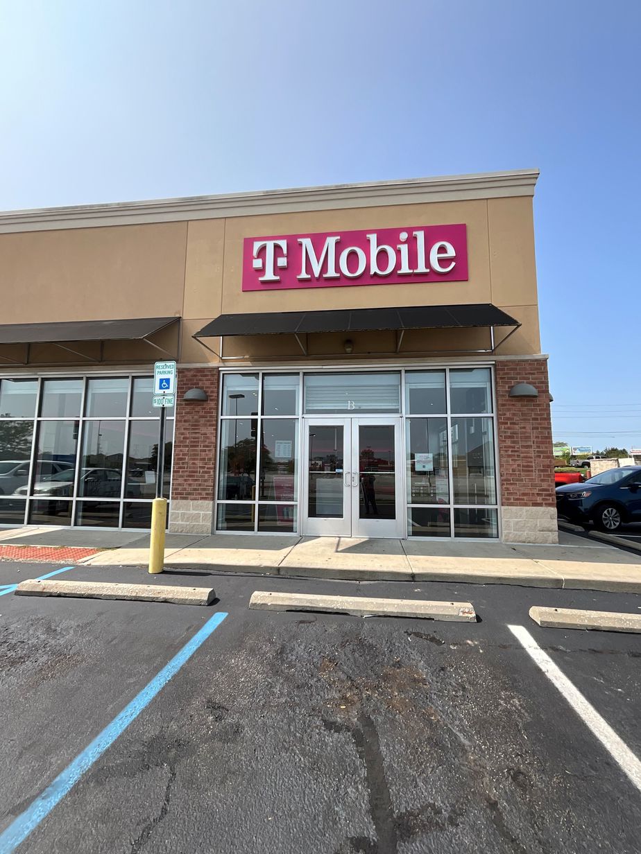 T-Mobile Lafayette Rd & I-65