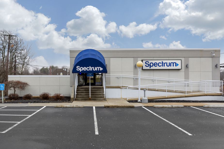 Spectrum - 1575 Lexington Ave 