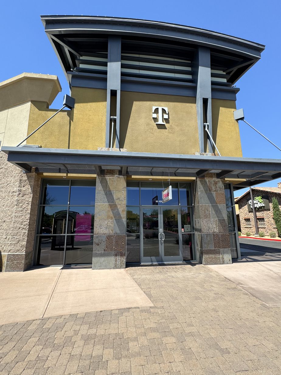 Exterior photo of T-Mobile Store at Happy Valley Towne Center, Phoenix, AZ