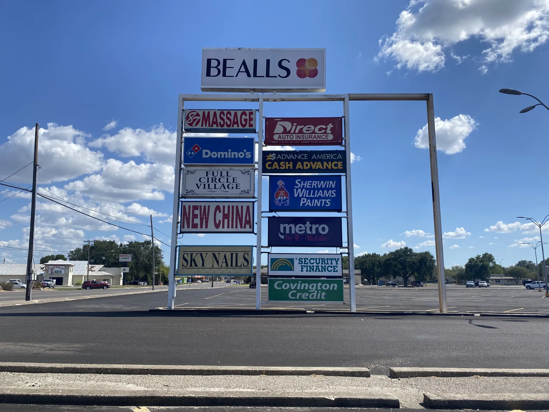 Metro by TMobile 2017 N Saint Marys St Beeville, TX