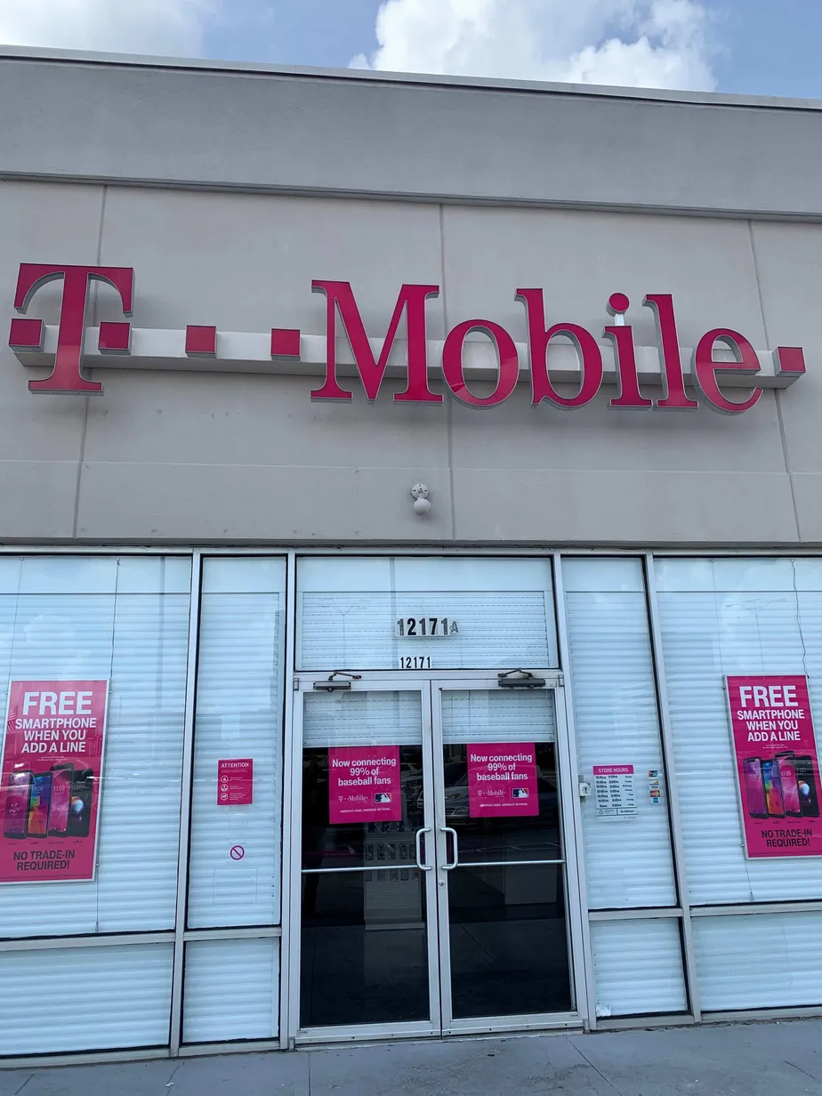 Exterior photo of T-Mobile store at I-10 & Dairy Ashford, Houston, TX