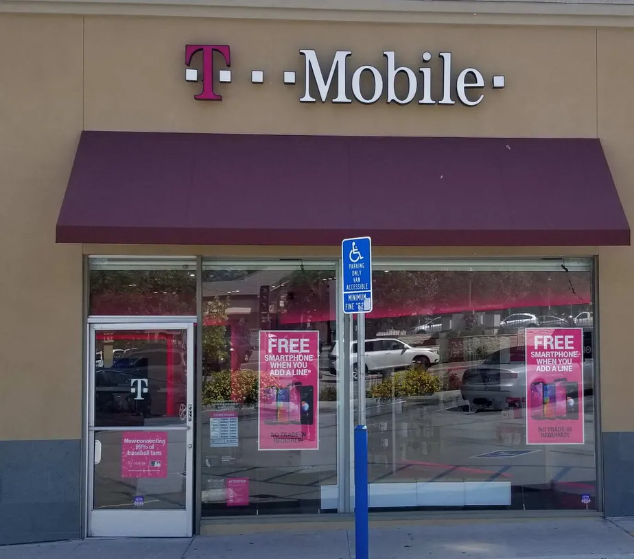 Exterior photo of T-Mobile store at Foothill & Gould, La Canada, CA