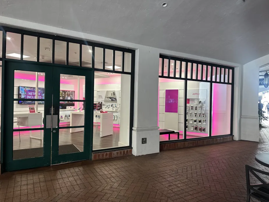  Exterior photo of T-Mobile Store at Paseo Nuevo, Santa Barbara, CA 