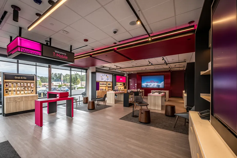  Interior photo of T-Mobile Store at Bridgeport Way & 100th, Lakewood, WA 