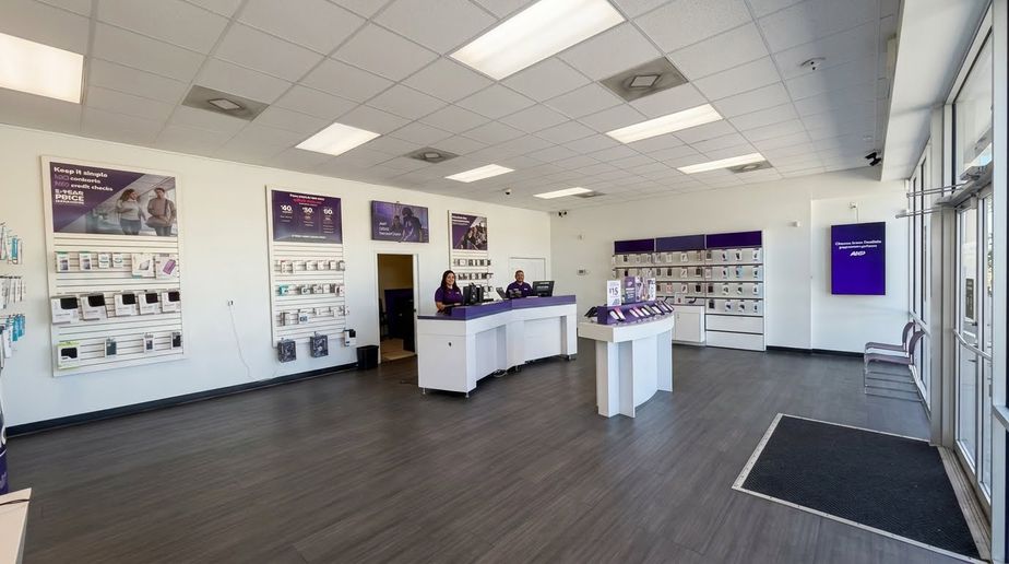 Metro by T-Mobile 14965 Max Leggett Pkwy - 14965 Max Leggett Pkwy 