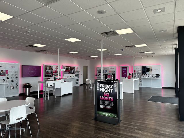 Interior photo of T-Mobile Store at Clovis Retail Center, Clovis, NM