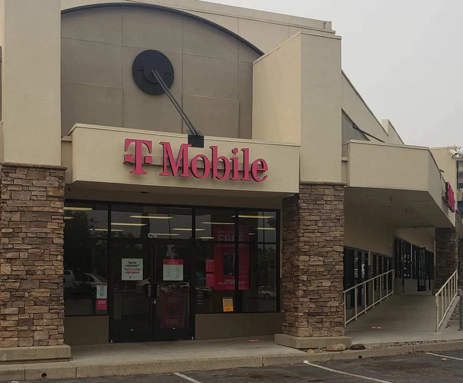  Exterior photo of T-Mobile store at Churn Creek Rd & Dana Dr, Redding, CA 