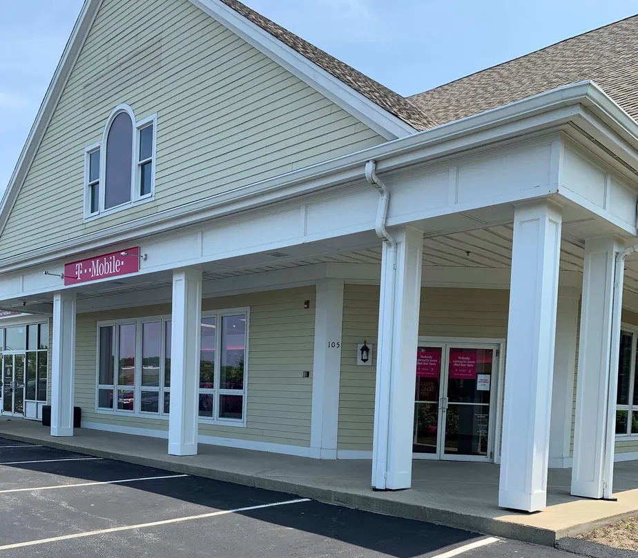  Exterior photo of T-Mobile store at Rte 137 & Rte 39, Harwich, MA 