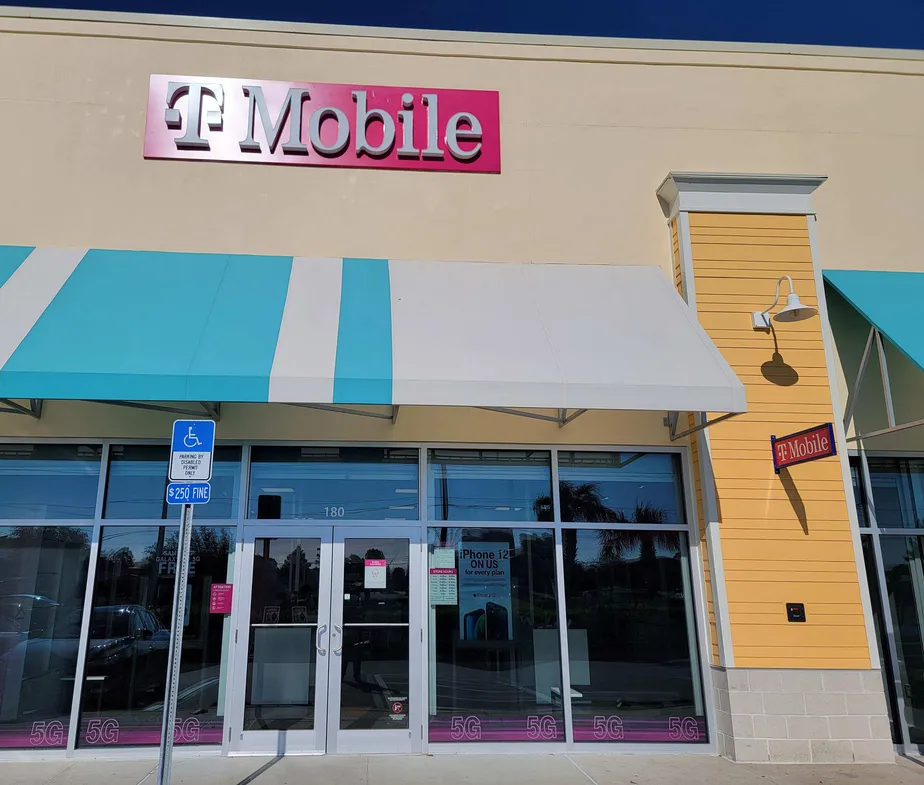 Exterior photo of T-Mobile store at Panama City Beach Pkwy & Pier Park Dr, Panama City Beach, FL