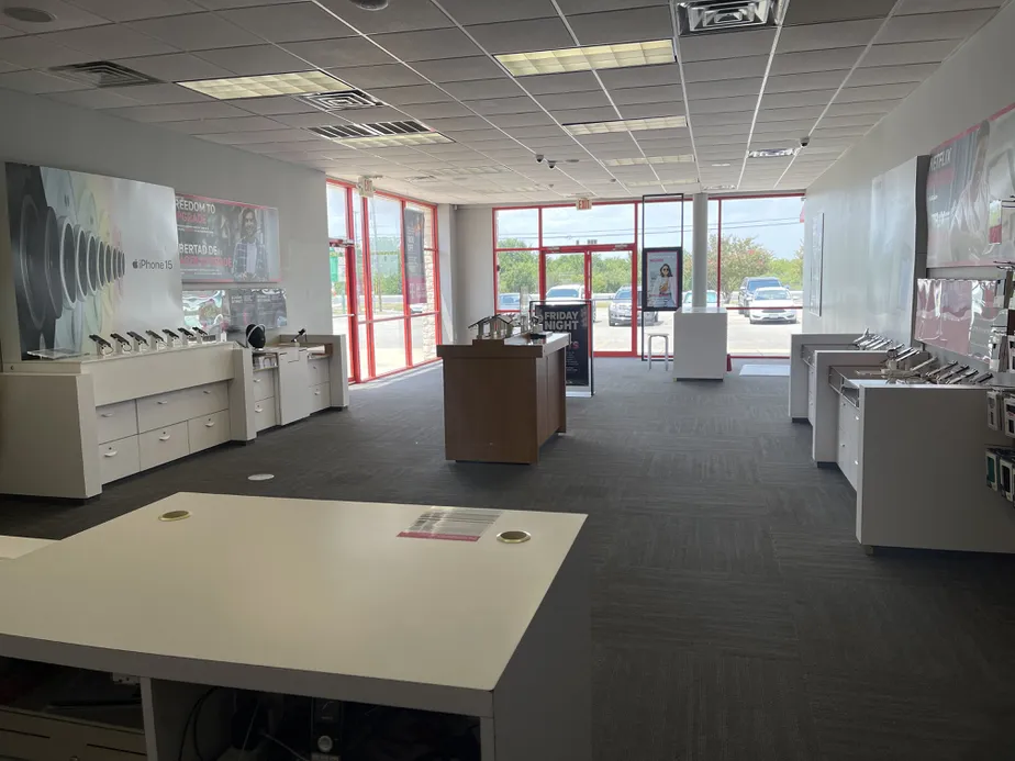  Interior photo of T-Mobile Store at Constitution Dr & US Hwy 190, Copperas Cove, TX 