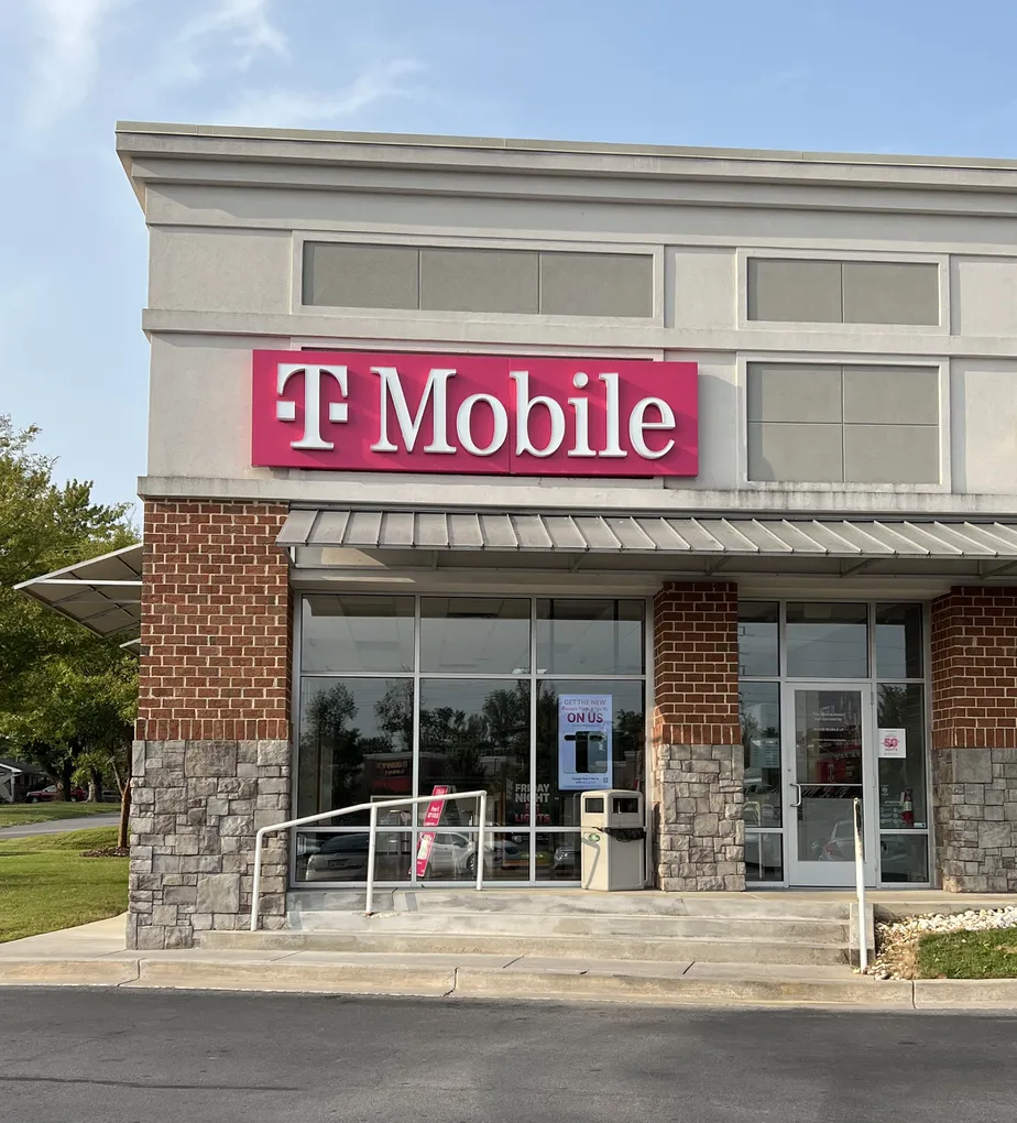  Exterior photo of T-Mobile Store at Paul Huff Parkway, Cleveland, TN 