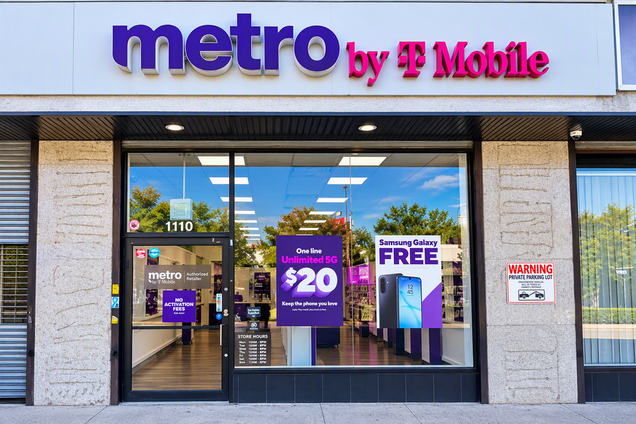 Metro by T-Mobile 1110 Pennsylvania Ave - 1110 Pennsylvania Ave 