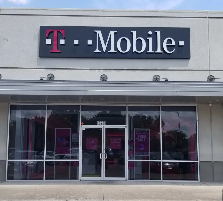 Exterior photo of T-Mobile store at Westheimer & Kirkwood, Houston, TX