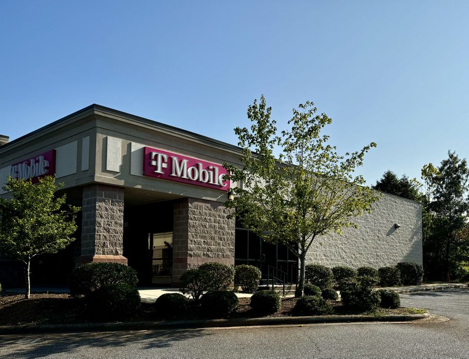 Exterior photo of T-Mobile Store at Shoppes On The Boulevard, Hickory, NC