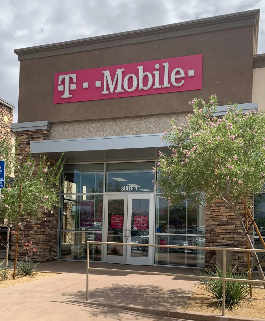 Exterior photo of T-Mobile store at Main & Escondido, Hesperia, CA