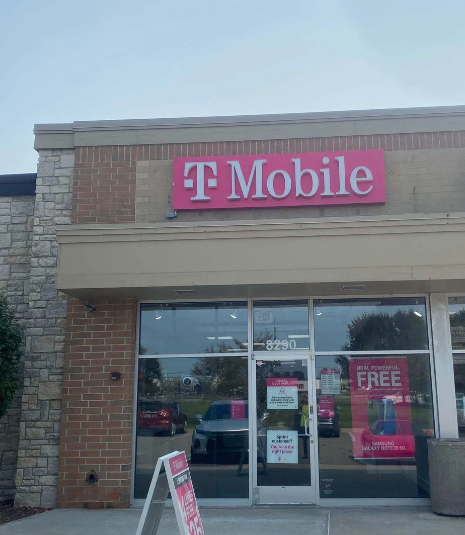  Exterior photo of T-Mobile store at 26 Mile Rd & Van Dyke Ave, Shelby Township, MI 