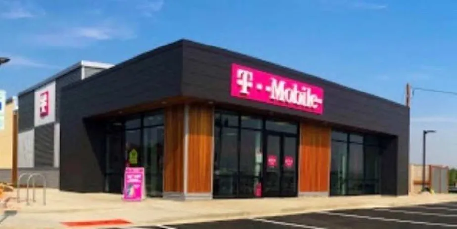 Exterior photo of T-Mobile store at 84th & Huron, Thornton, CO