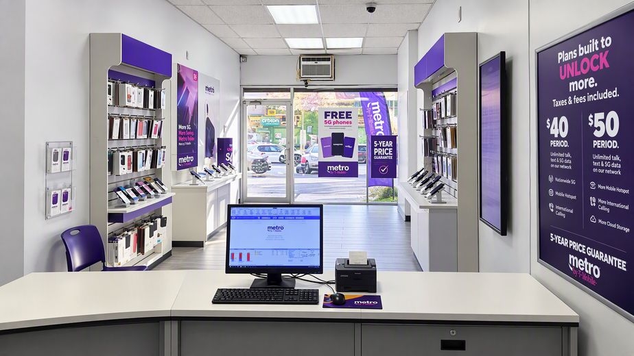 Metro by T-Mobile 133 Wyckoff Ave A - 133 Wyckoff Ave A 
