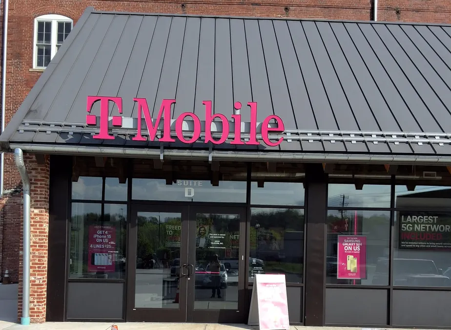  Exterior photo of T-Mobile Store at Howard St & Canal St, Cumberland, MD 