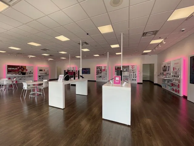  Interior photo of T-Mobile Store at 23 Mile Rd & Gratiot, Chesterfield, MI 