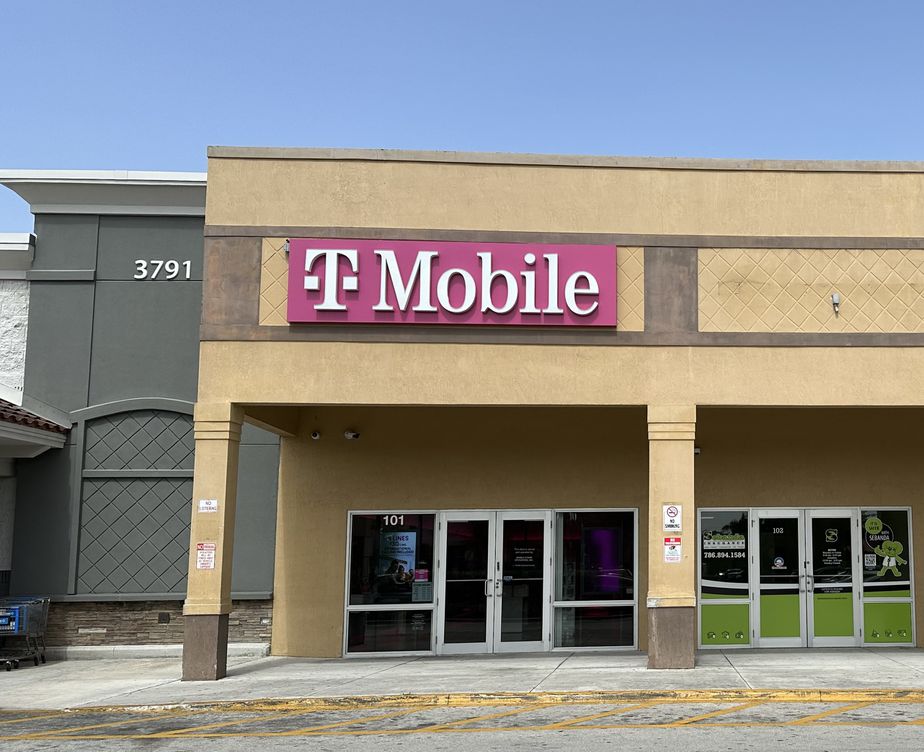 Exterior photo of T-Mobile Store at NW 167 St & NW 37th Ave, Miami Gardens, FL
