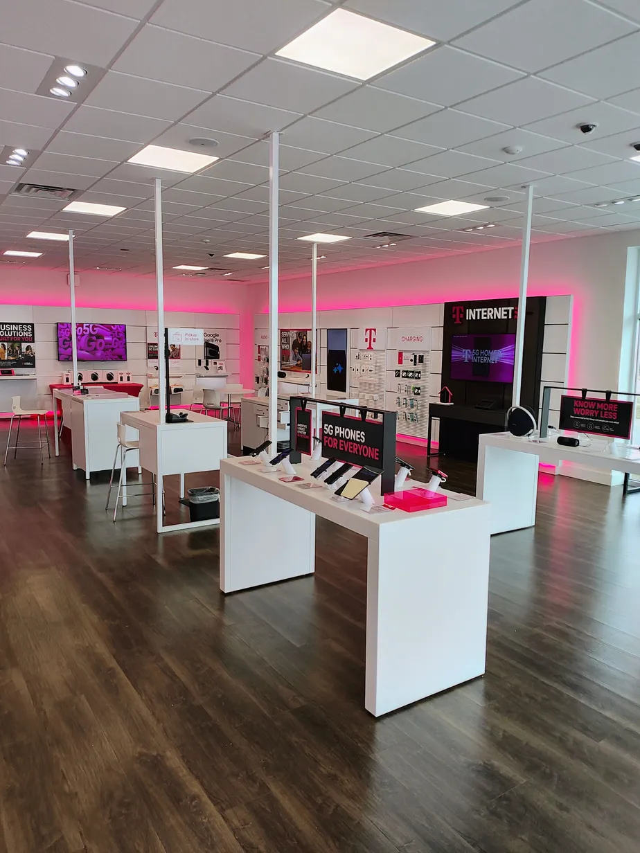  Interior photo of T-Mobile Store at Navarre Pkwy & Ortega St, Navarre, FL 
