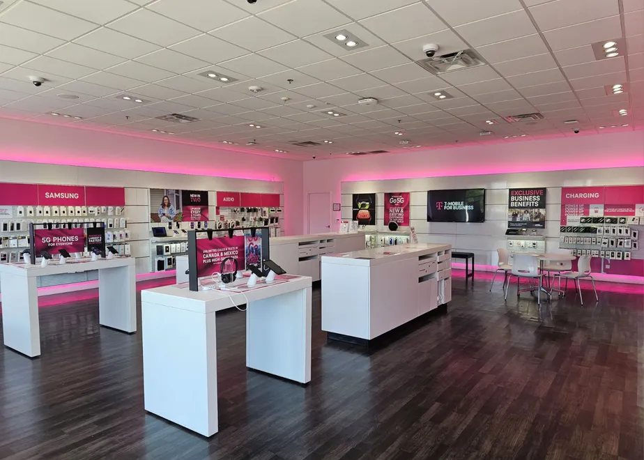 Interior photo of T-Mobile Store at Eldorado Pkwy & Dallas Tollway, Frisco, TX