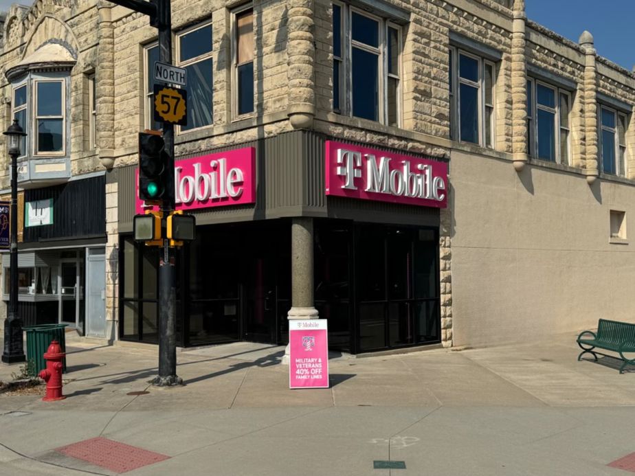 Exterior photo of T-Mobile Store at N Washington St & E 7th St, Junction City, KS