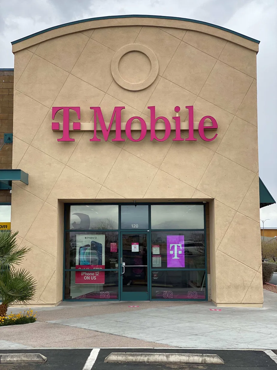 Exterior photo of T-Mobile store at Las Vegas Blvd S & E Warm Springs Rd, Las Vegas, NV