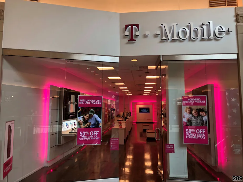 Exterior photo of T-Mobile store at Wellington Green Mall 2, Wellington, FL