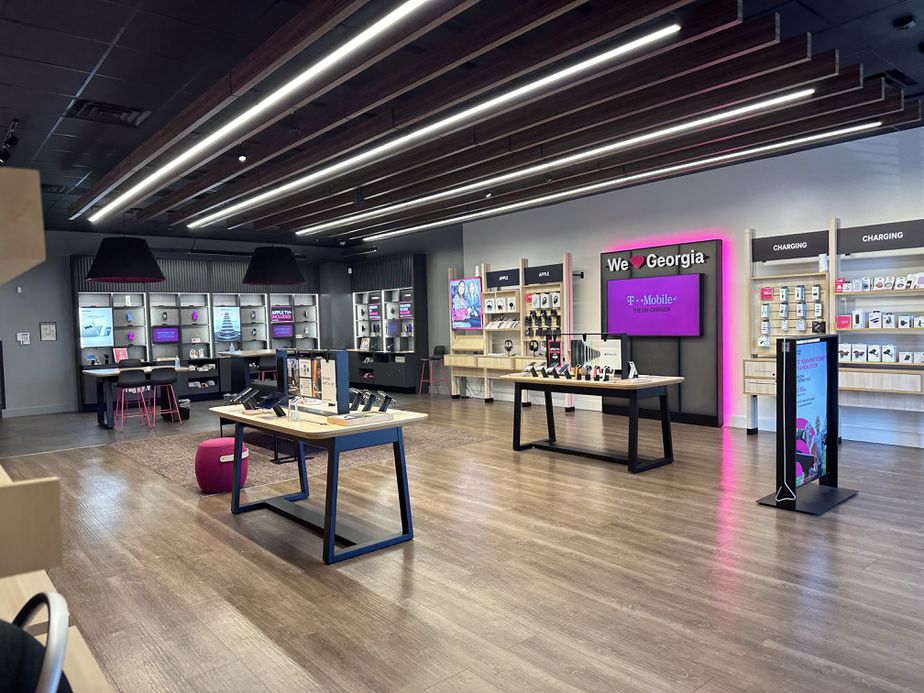 Interior photo of T-Mobile Store at Hiram Pavilion, Hiram, GA