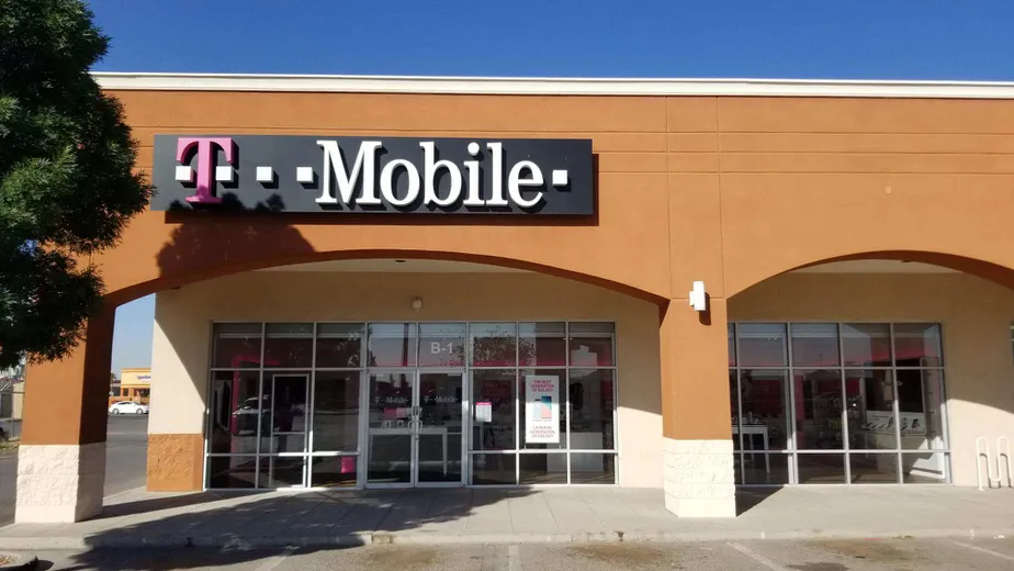T-Mobile Loop 375 & Alameda Boulevard | El Paso, TX