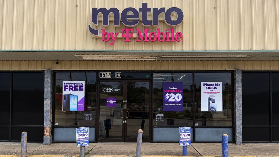 Metro by T-Mobile 8514 C E King Pkwy - 8514 C E King Pkwy 