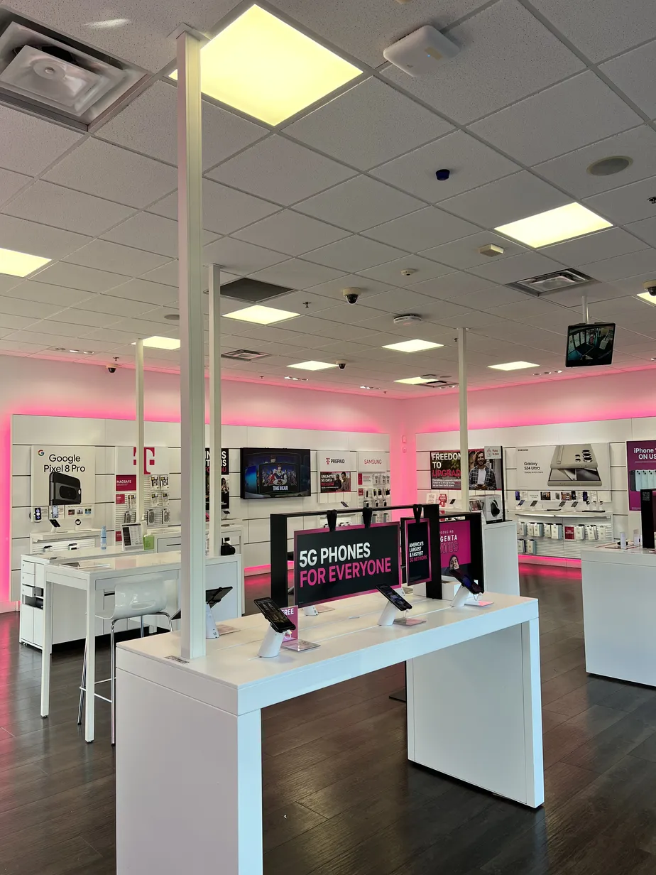 Interior photo of T-Mobile Store at Lake Placid & Roswell, Atlanta, GA 