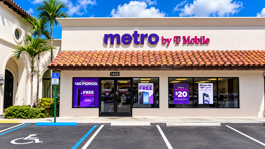 Metro by T-Mobile 1435 W 49th Street - 1435 W 49th Street 
